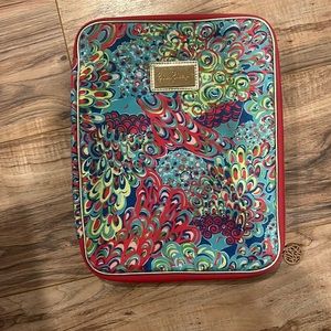 Lily Pulitzer agenda folio. Good condition!